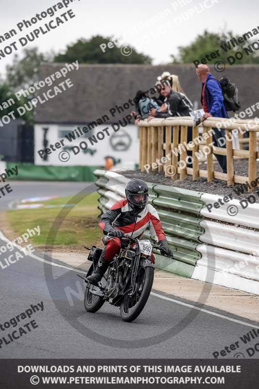 Vintage motorcycle club;eventdigitalimages;mallory park;mallory park trackday photographs;no limits trackdays;peter wileman photography;trackday digital images;trackday photos;vmcc festival 1000 bikes photographs